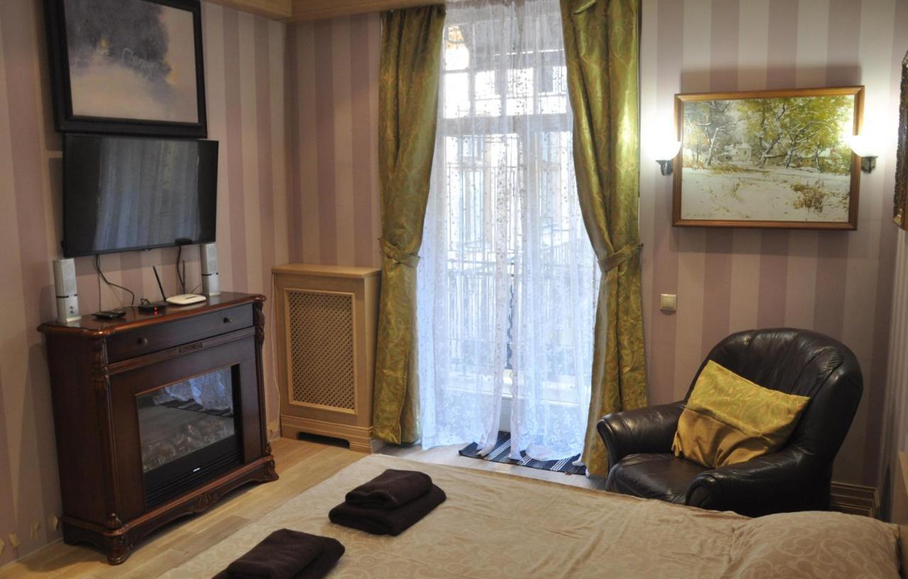 Apartments In Lviv Center Bagian luar foto